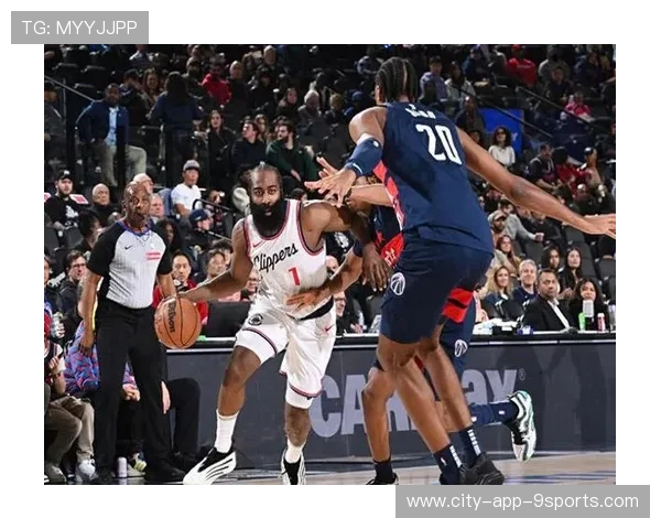 哈登助攻全场领先,快船攻势源源不断